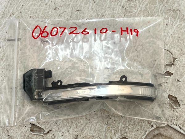 Jaguar XK XJ XE Left Mirror Indicator Signal Lamp GX6313B382A Genuine 178444991782 11