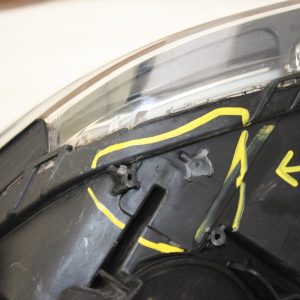 Kia Carens Right Side Headlight Genuine *DAMAGED* - Image 10