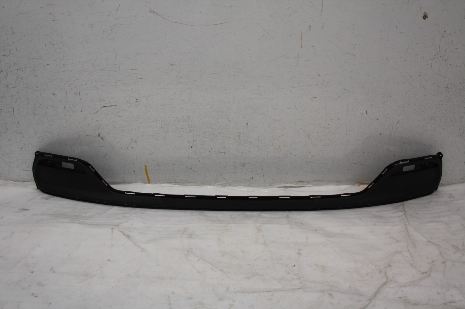 Kia Ceed Rear Bumper Diffuser 2012 TO 2016 A2866-83000 Genuine *DAMAGED*