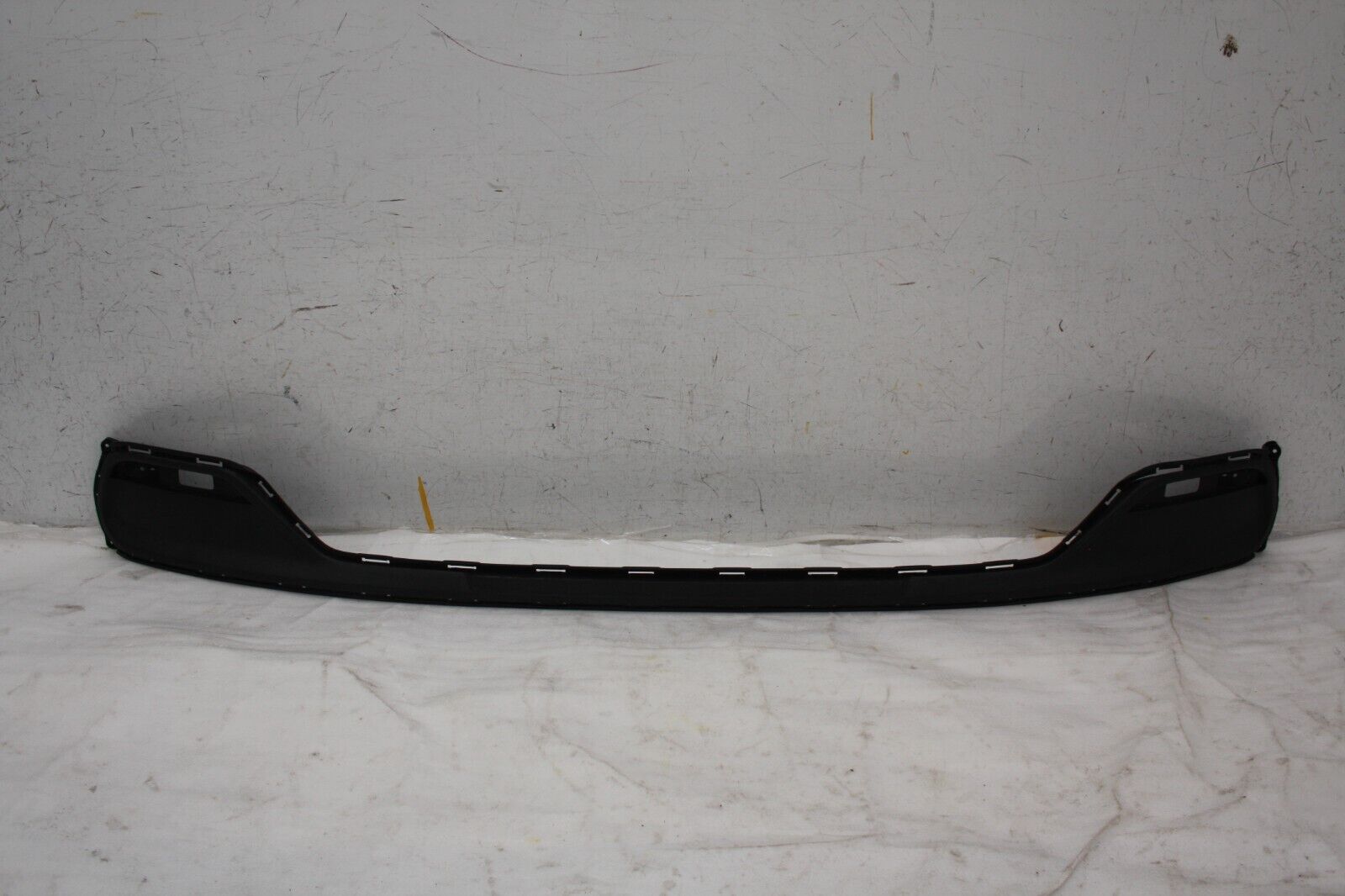 Kia Ceed Rear Bumper Diffuser A2866-83000 Genuine *DAMAGED*