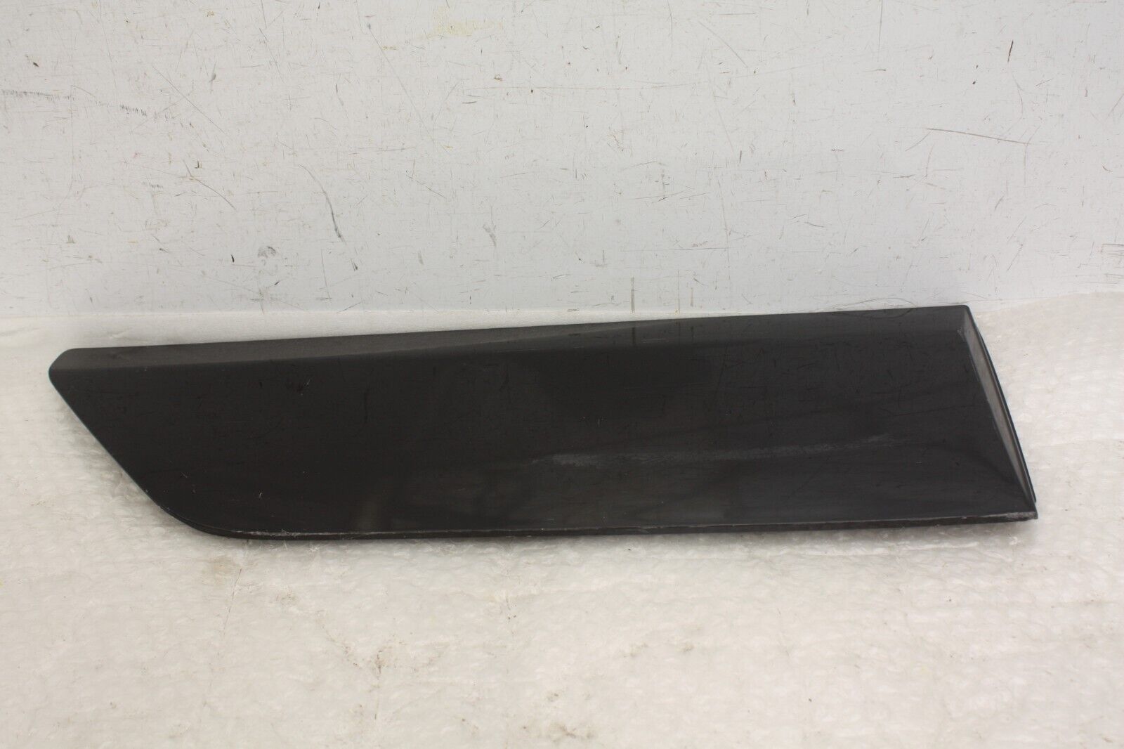 Kia Niro SG2 Rear Right Door Moulding 87734-AT100 Genuine