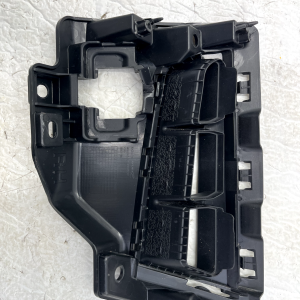 Kia Sorento Front Right Side Air Duct Cover 2024 ON 865C2-P2500 Genuine - Image 6