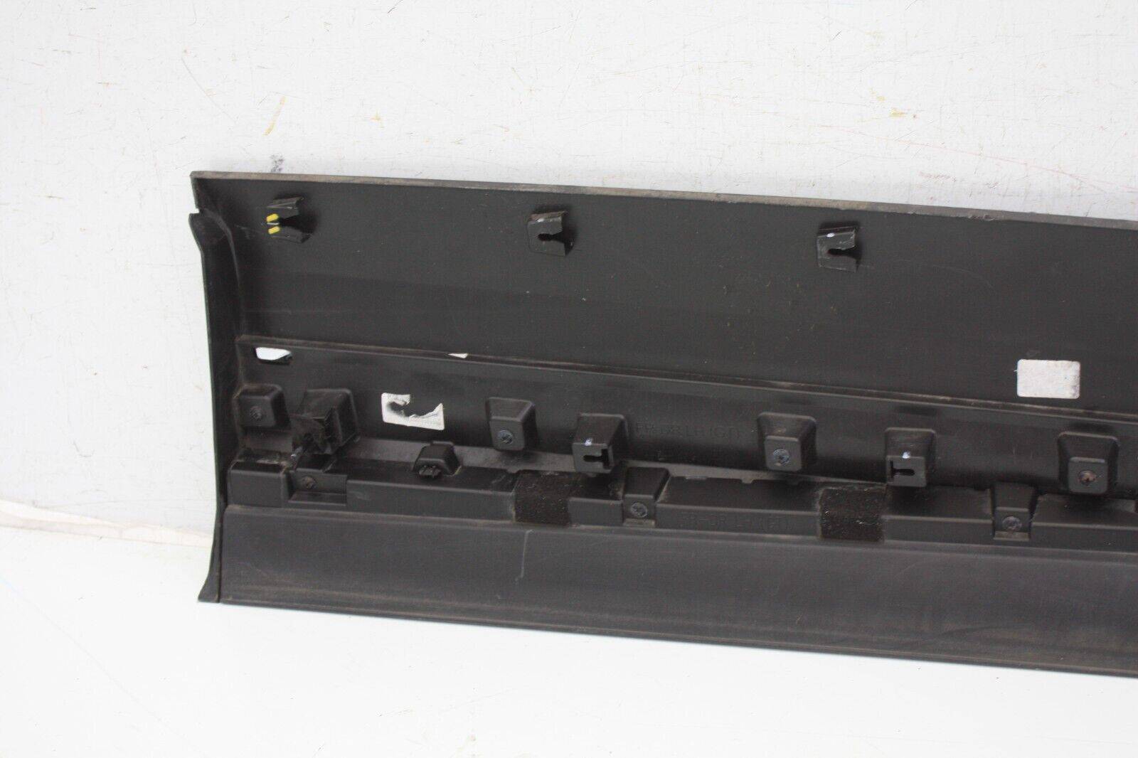 Kia-Sportage-Front-Left-Door-Moulding-87723-R2300-Genuine-DAMAGED-176614691312-16