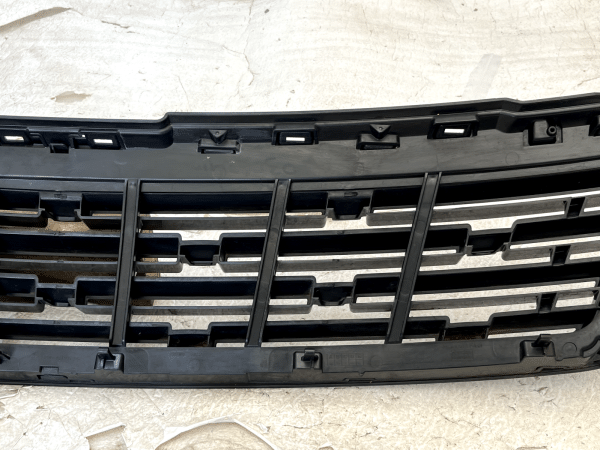 LR Range Rover Sport L461 Front Bumper Upper Grille 2022 ON N9X2 8200 A Genuine 178516124982 11