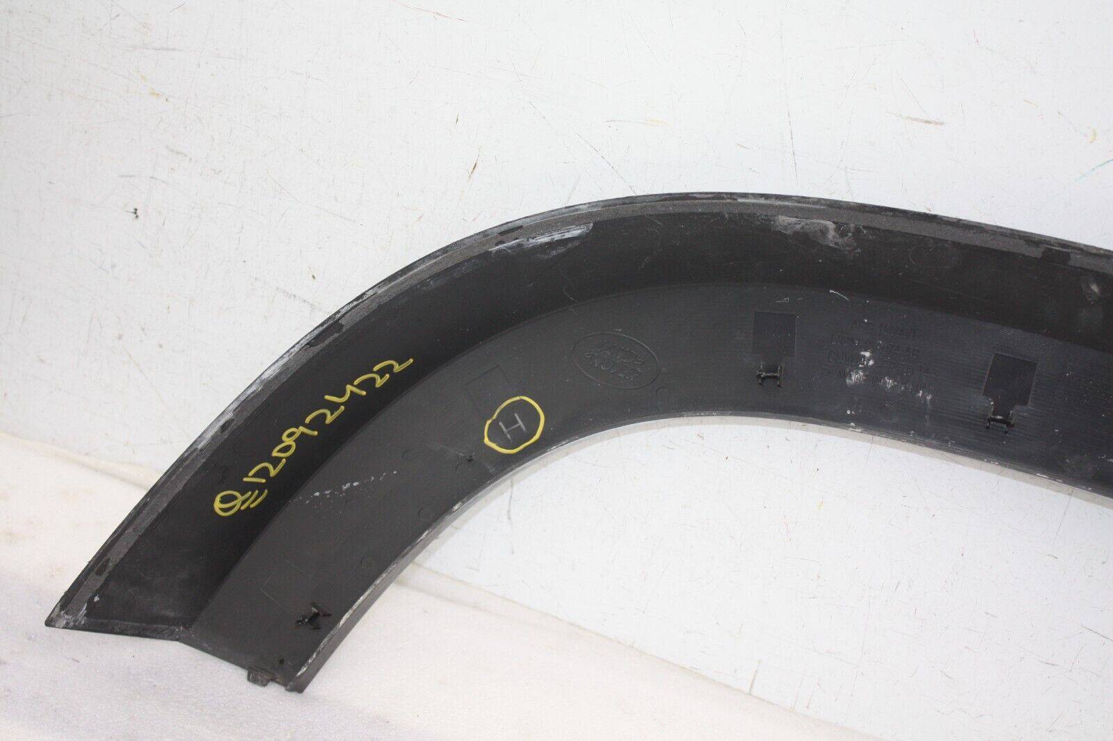 Land-Rover-Defender-110-L663-Front-Right-Wheel-Arch-2020-ON-L8BM-16A074-AB-176572570092-12