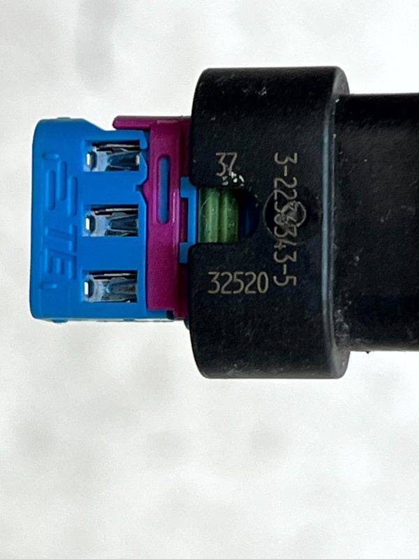 Land Rover Defender Discovery Parking Sensor Plug Connector 2236343 Genuine 178234297702 8