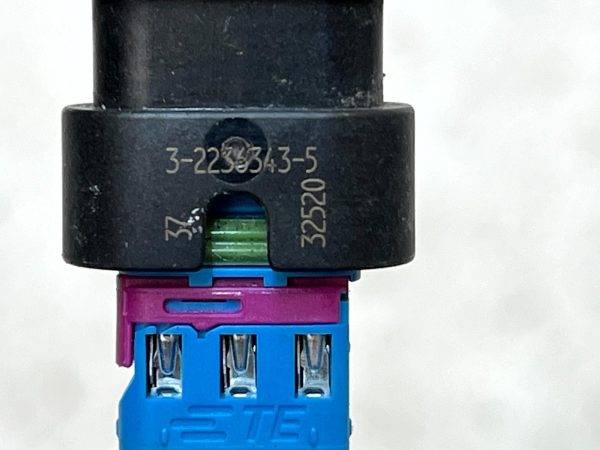 Land Rover Defender Discovery Parking Sensor Plug Connector 2236343 Genuine 178234297702 9