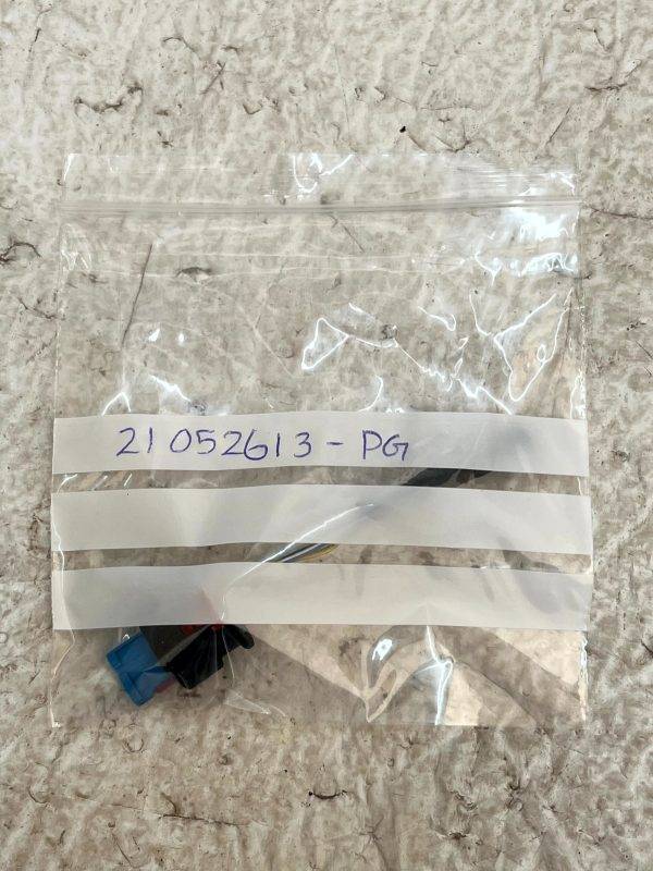 Land Rover Defender Discovery Parking Sensor Plug Connector 3-2236343-5 Genuine 8 Land Rover Defender Discovery Parking Sensor Plug Connector 3 2236343 5 Genuine 178321950032 9