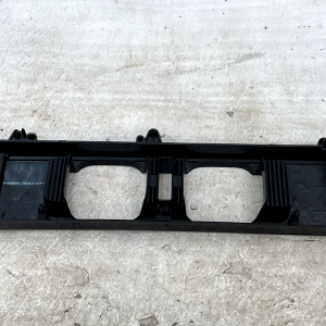 Land Rover Defender L663 Rear Left Tail Light Cover Trim 20 ON 00211193 Genuine - Image 7