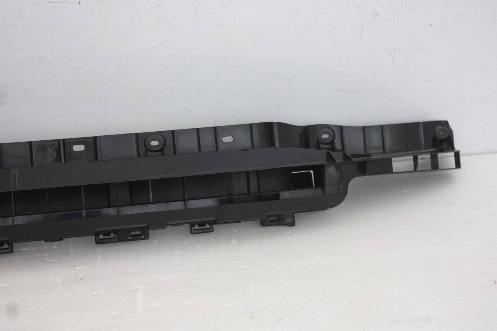 Land-Rover-Discovery-Front-Bumper-Support-Bracket-HY32-17A793-AB-Genuine-175385703792-3