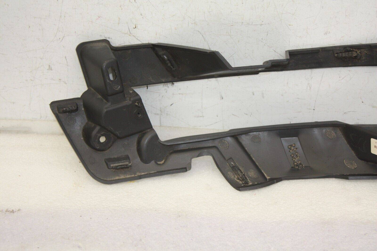 Land-Rover-Discovery-L462-Front-Bumper-Right-Bracket-2017-ON-HY32-15266-AA-176571173452-10