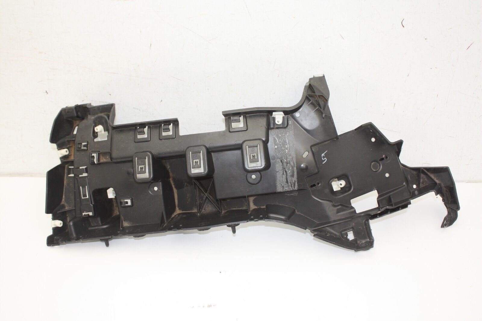 Land Rover Discovery L462 Rear Bumper Right Bracket 2017 ON HY32-17A881-AD