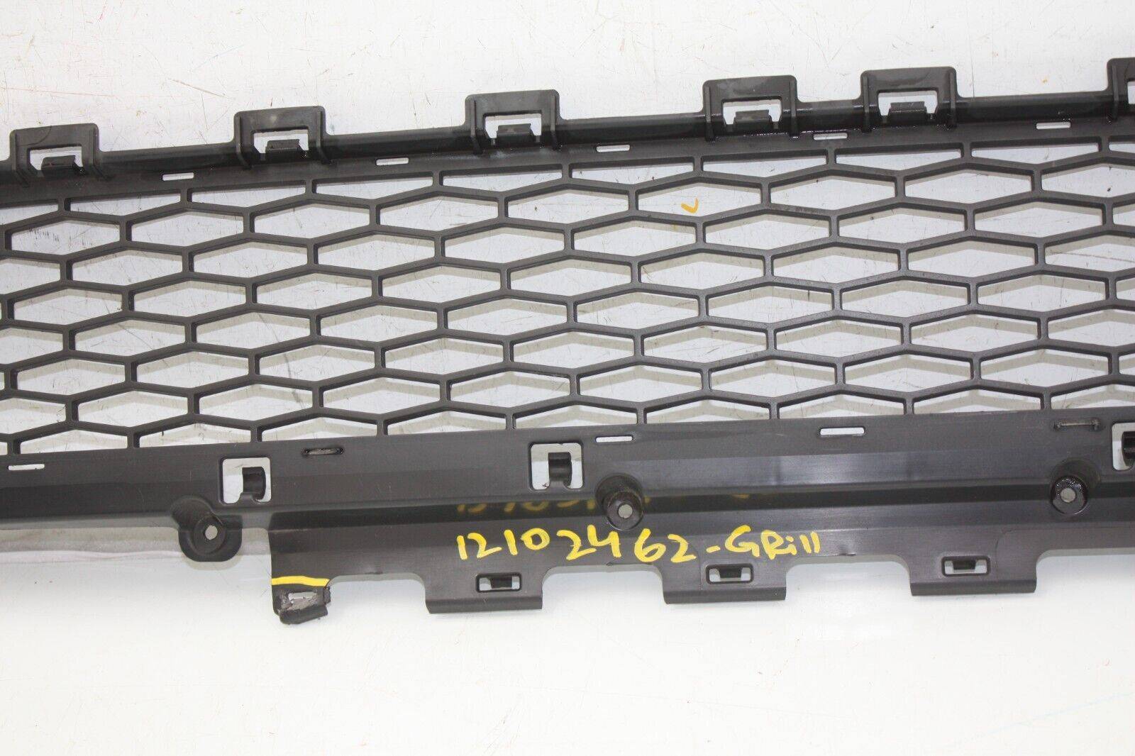 Land-Rover-Discovery-Sport-L550-Front-Bumper-Lower-Grill-FK72-17K945-A-Genuine-176626428482-4