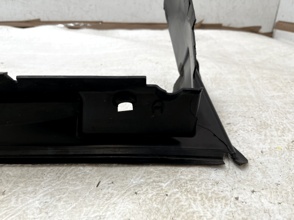 Land Rover Discovery Sport L550 Front Upper Air Duct Cover 15 TO 19 GK72-8327-AB 15 Land Rover Discovery Sport L550 Front Upper Air Duct Cover 15 TO 19 GK72 8327 AB 178510567942 16