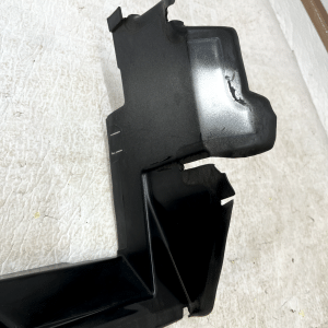 Land Rover Discovery Sport L550 Front Upper Air Duct Cover 15 TO 19 GK72-8327-AB 28 Land Rover Discovery Sport L550 Front Upper Air Duct Cover 15 TO 19 GK72-8327-AB - Image 9