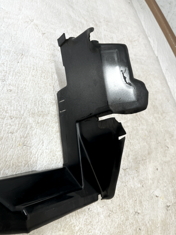 Land Rover Discovery Sport L550 Front Upper Air Duct Cover 15 TO 19 GK72-8327-AB 8 Land Rover Discovery Sport L550 Front Upper Air Duct Cover 15 TO 19 GK72 8327 AB 178510567942 9
