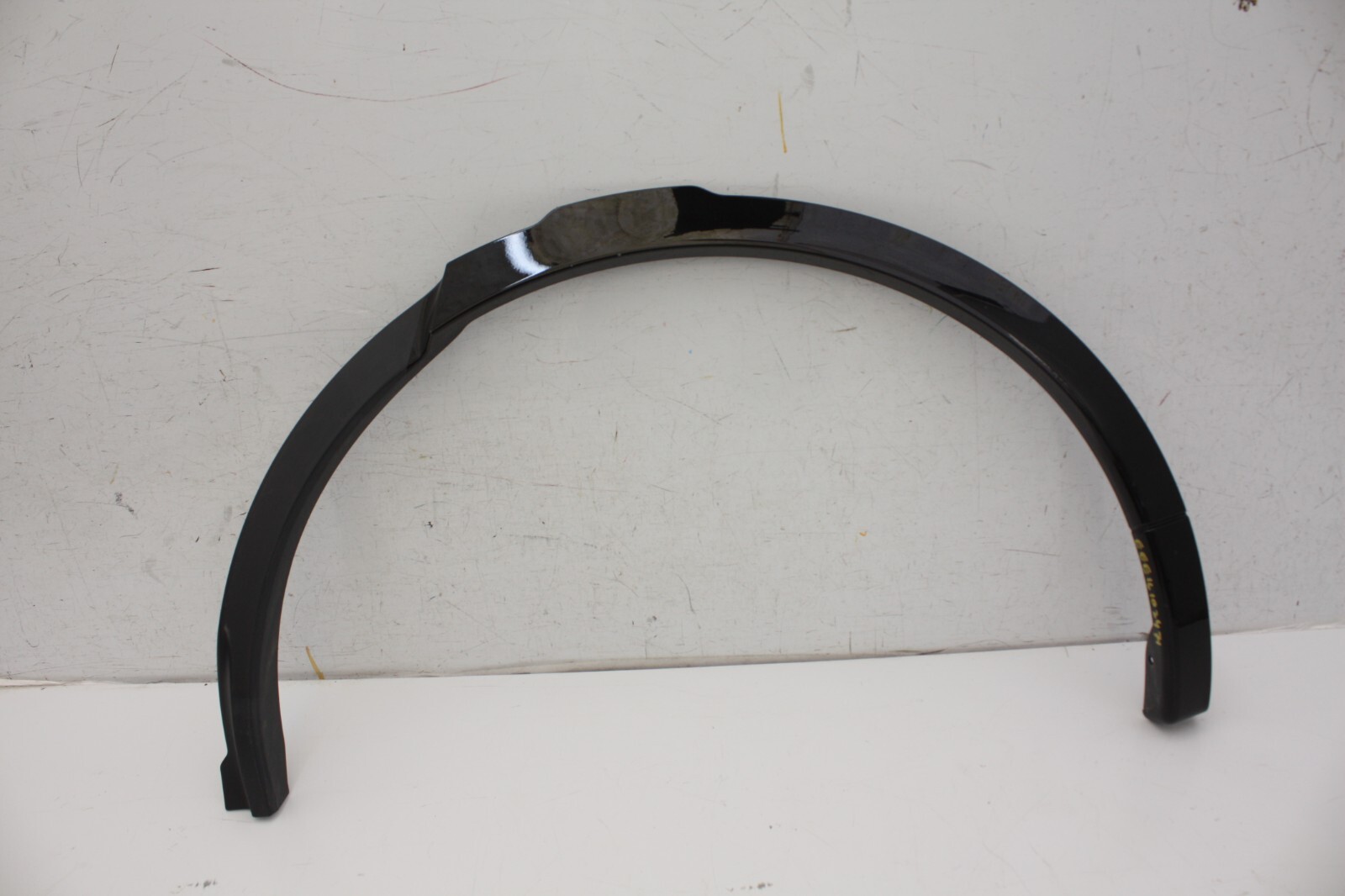 Land Rover Discovery Sport L550 Rear Left Wheel Arch 19 ON LK72-290E23-B Genuine