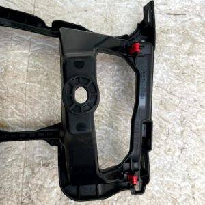 Lexus Toyota Fixing Mount Support Bracket 58987-76040 Genuine - Image 2