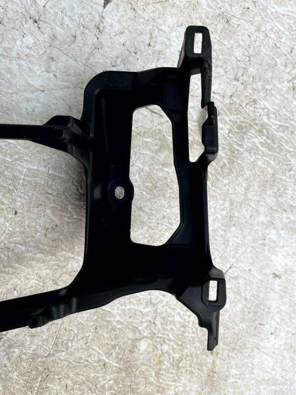 Lexus Toyota Fixing Mount Support Bracket 58987 76040 Genuine 178507815362 5
