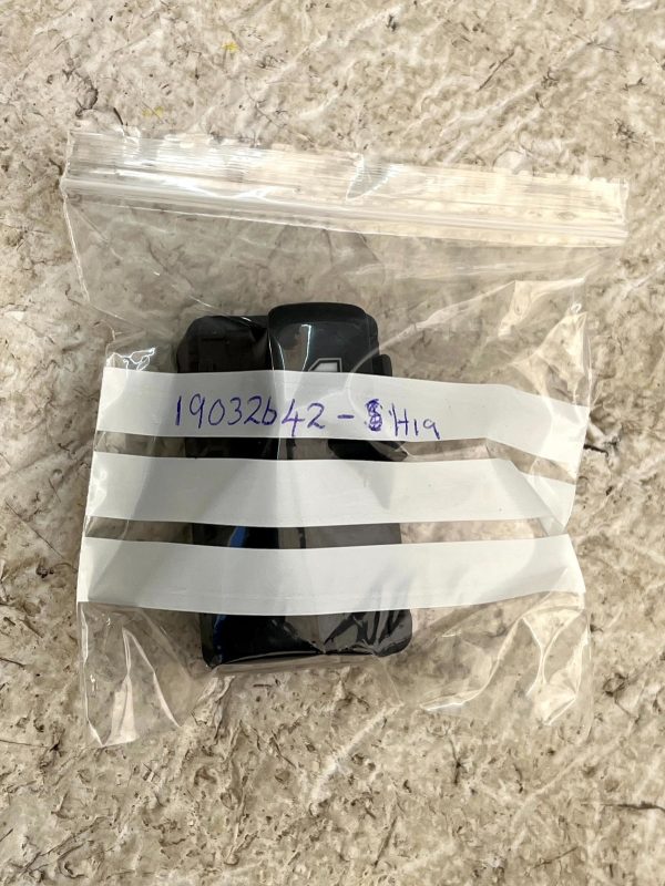MG ZS Front Left Side Door Window Control Switch 2017 TO 2020 10068338 Genuine 178231518212 11