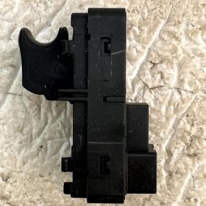 MG ZS Front Left Side Door Window Control Switch 2017 TO 2020 10068338 Genuine - Image 2