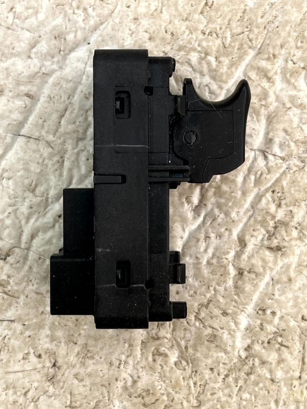 MG ZS Front Left Side Door Window Control Switch 2017 TO 2020 10068338 Genuine 178231518212 3