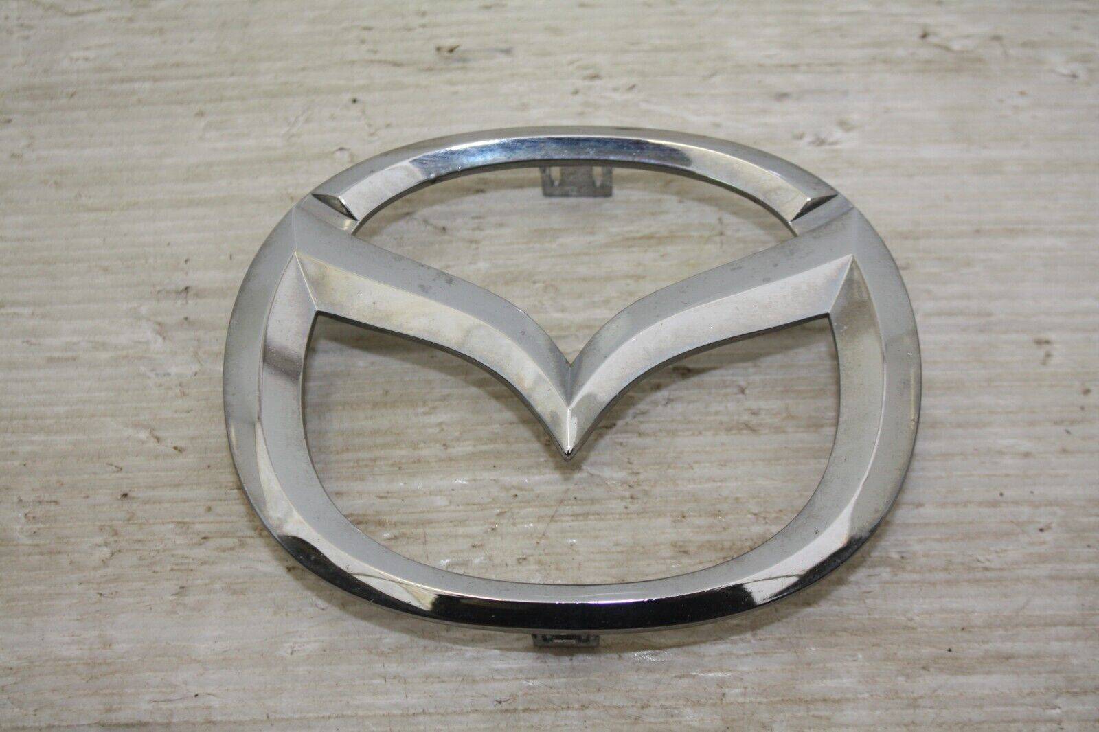 Mazda 3 Front Bumper Emblem Badge LD47 51731 Genuine 175965140502