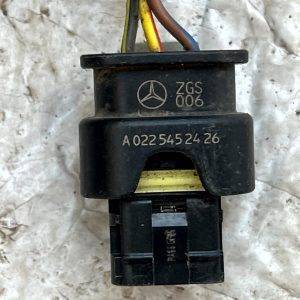 Mercedes A B C E CLA GLA PDC Parking Sensor Plug Connector A0225452426 Genuine - Image 8