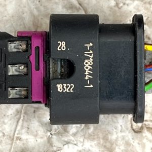 Mercedes Audi VW Parking Sensor Loom Plug Connector 1-1718644-1 Genuine - Image 9