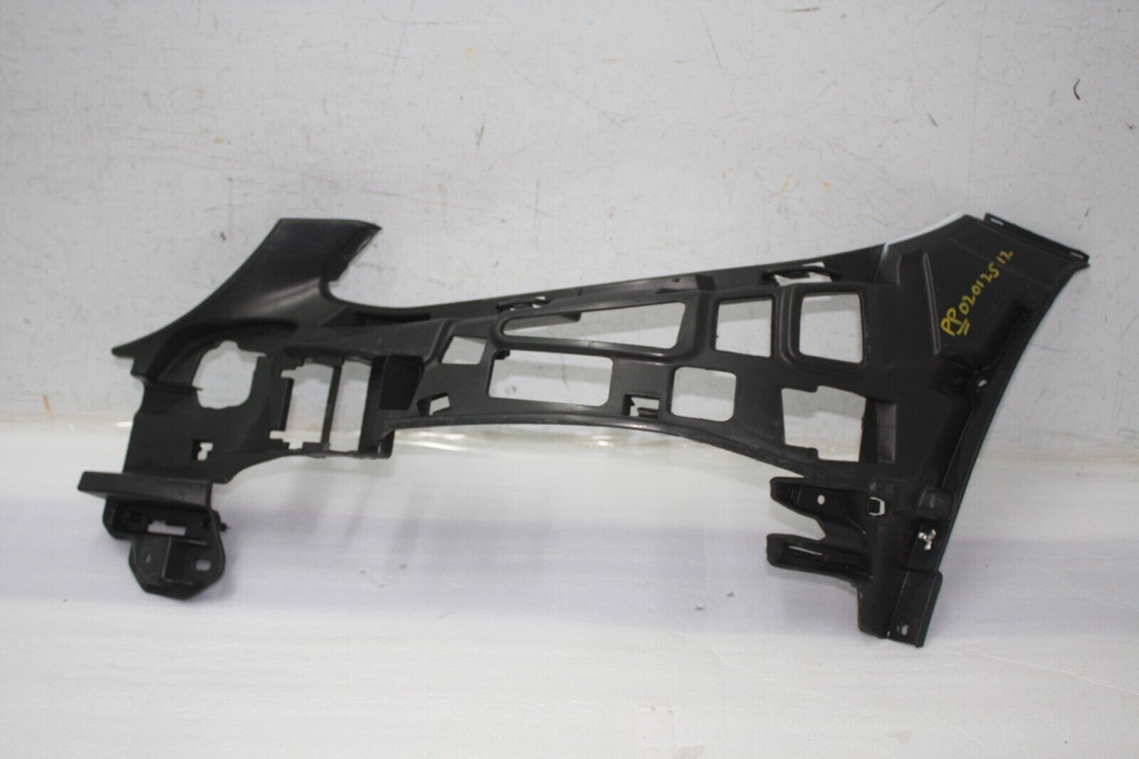 Mercedes C Class W205 AMG Front Bumper Left Bracket 2014 TO 2018 Genuine