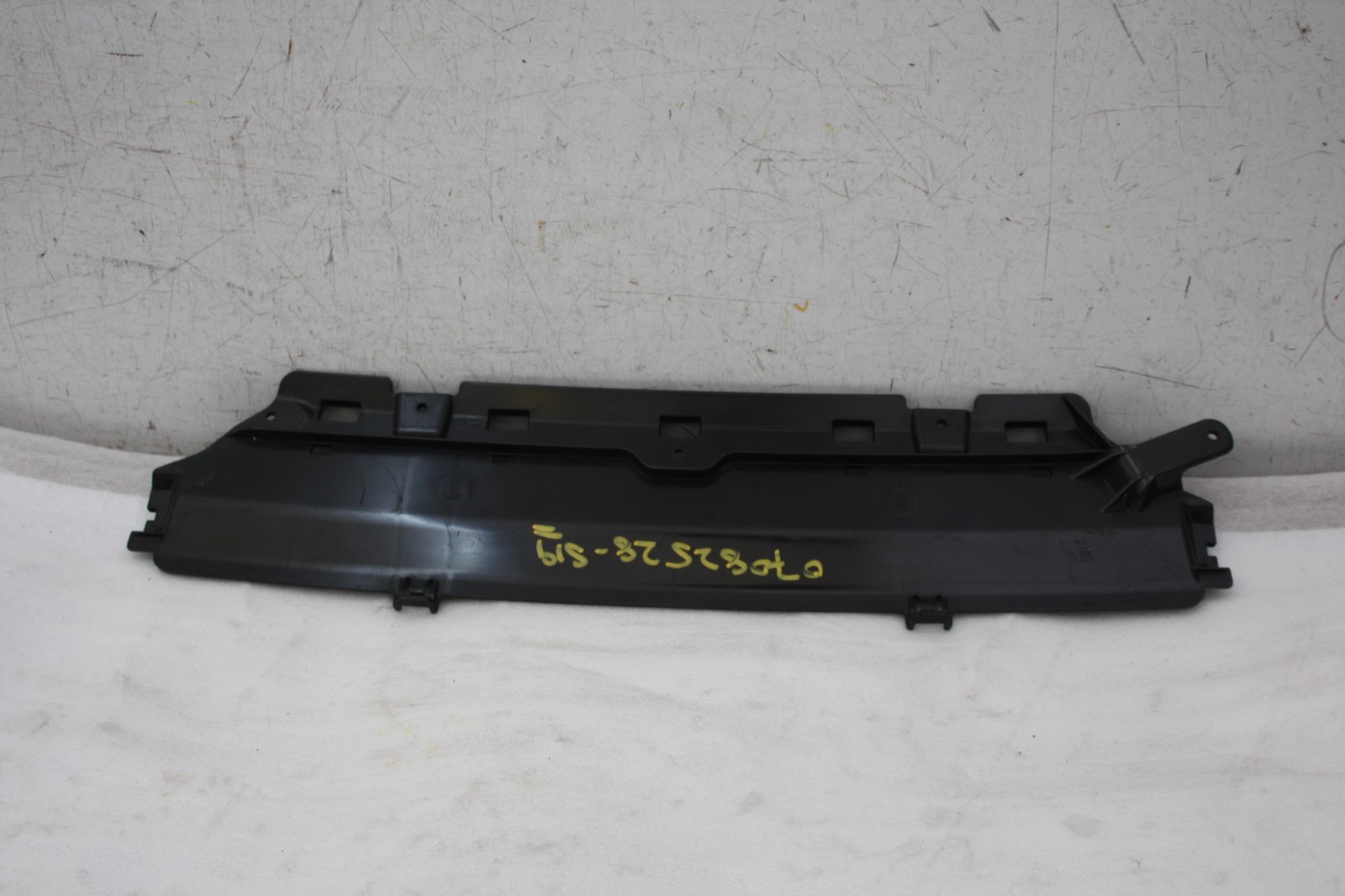 Mercedes C Class W205 AMG Rear Bumper Bracket 2018 TO 2022 A2058851600 Genuine