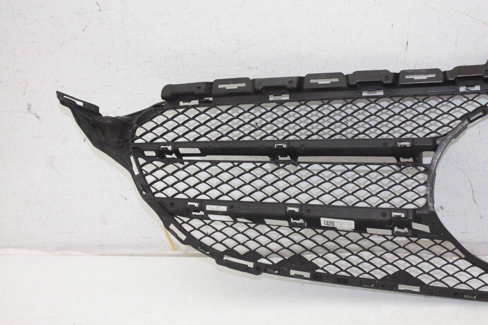 Mercedes-C-Class-W205-Front-Bumper-Grill-A2058800183-Genuine-DAMAGED-176635132742-11