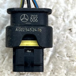 Mercedes C-Class W205 PDC Parking Sensor Loom Plug Connector A0225452426 Genuine - Image 9