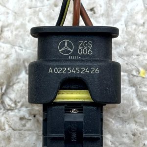Mercedes C-Class W205 PDC Parking Sensor Loom Plug Connector A0225452426 Genuine - Image 9