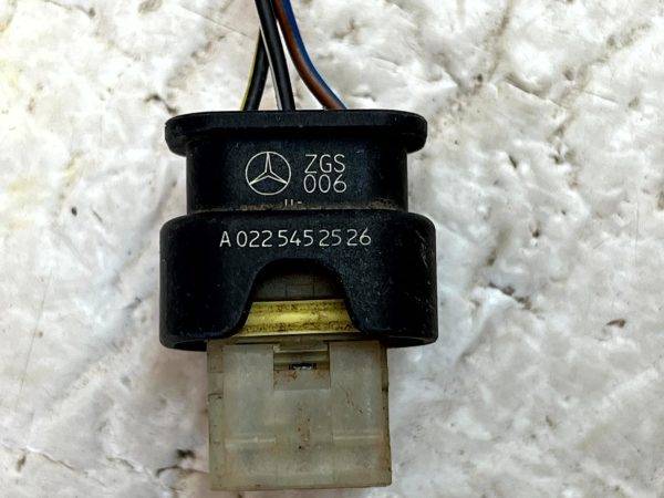 Mercedes C E Class W205 W213 PDC Sensor Loom Plug Connector A0225452526 Genuine 178437286232 8