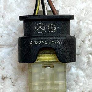 Mercedes C E Class W205 W213 PDC Sensor Loom Plug Connector A0225452526 Genuine 16 Mercedes C E Class W205 W213 PDC Sensor Loom Plug Connector A0225452526 Genuine - Image 8