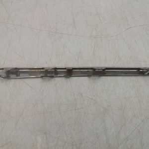 Mercedes CLA C117 Front Grill Left Chrome A1178850921 Genuine - Image 8