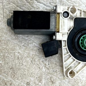 Mercedes CLA C117 Front Right Door Window Regulator Motor A55382-110 Genuine - Image 4