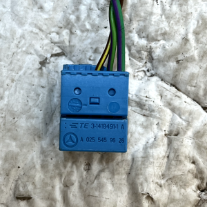 Mercedes CLA W117 Wiring Loom Harness Plug Connector A0255459626 Genuine - Image 3