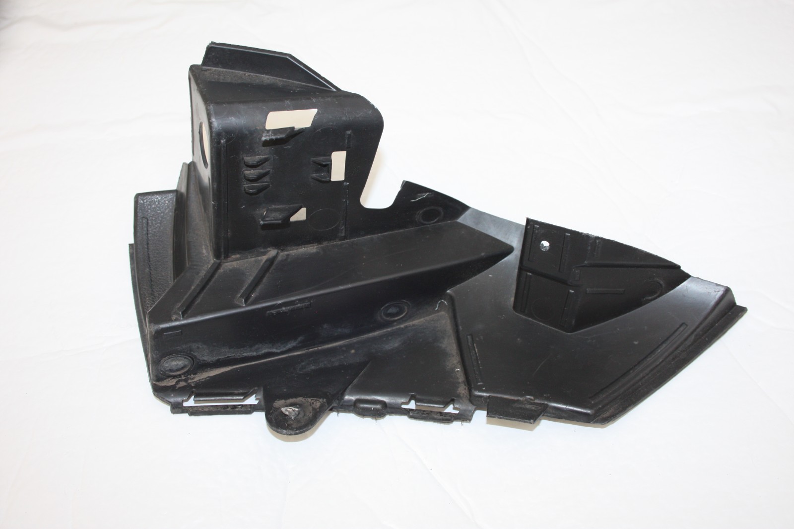 Mercedes E Class C238 Front Bumper Left Bracket 2020 ON A2388855801 Genuine