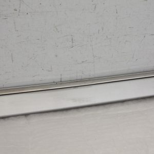 Mercedes E Class W211 Front Right Door Moulding Trim A2116902062 Genuine - Image 4
