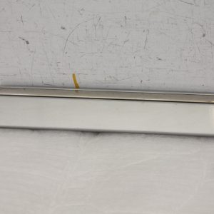 Mercedes E Class W211 Front Right Door Moulding Trim A2116902062 Genuine - Image 6