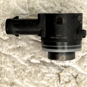 Mercedes E Class W212 Front Bumper PDC Parking Sensor A0009055504 Genuine - Image 3