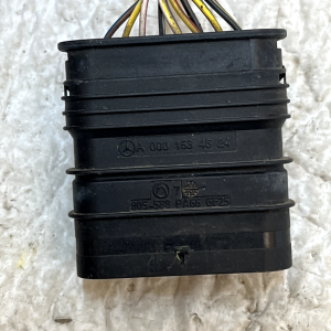 Mercedes E Class W213 Wiring Loom Harness Plug Connector A0001534624 Genuine - Image 3