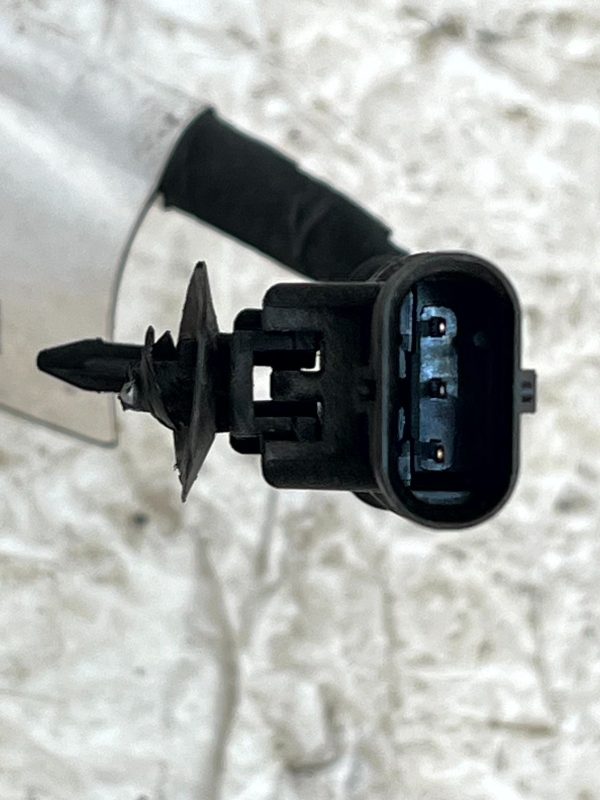 Mercedes EQS V297 Front Radiator Flap Actuator Motor Connector T72600C Genuine 178536967322 17