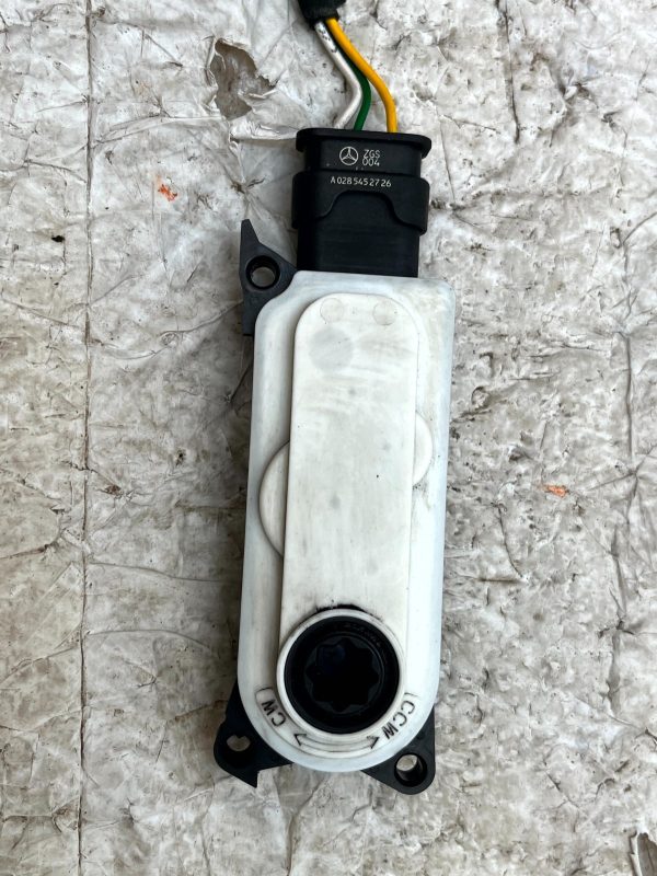 Mercedes EQS V297 Front Radiator Flap Actuator Motor Connector T72600C Genuine 178536967322 7