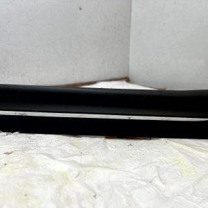 Mercedes GLB X247 Front Left Lower Door Moulding 2020 ON A2477274700 Genuine - Image 3