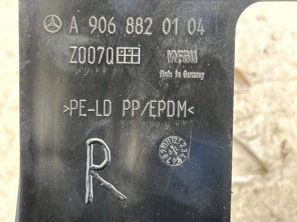 Mercedes Sprinter W906 Front Right Mud Flap Guard 2006 2017 A9068820104 Genuine 178507815602 9