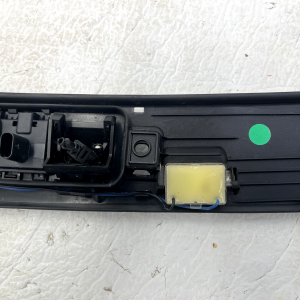 Mini Countryman U25 Rear Bumper License Plate Light 2024 ON 086132107 Genuine - Image 12