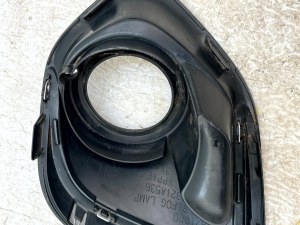 Mitsubishi ASX Front Bumper Right Fog Light Grille Trim 13 16 8321A536 Genuine 178560614282 8